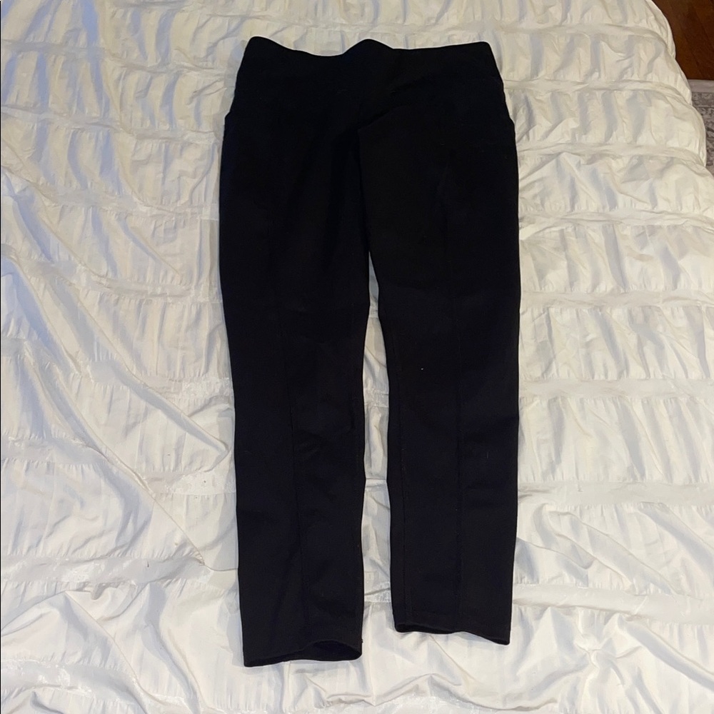 Black leggings